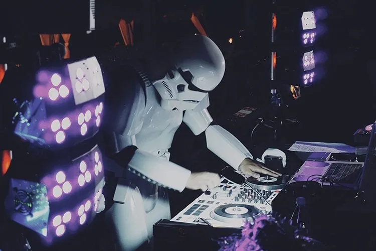 DJ Kurious photo 5